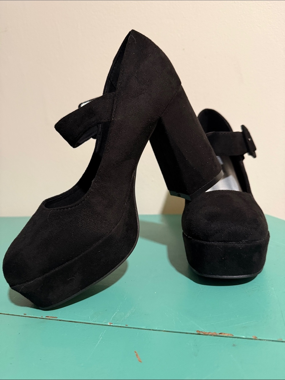 Dominique Nicole Women's Black Mary Jane Platform Heels size 8.5